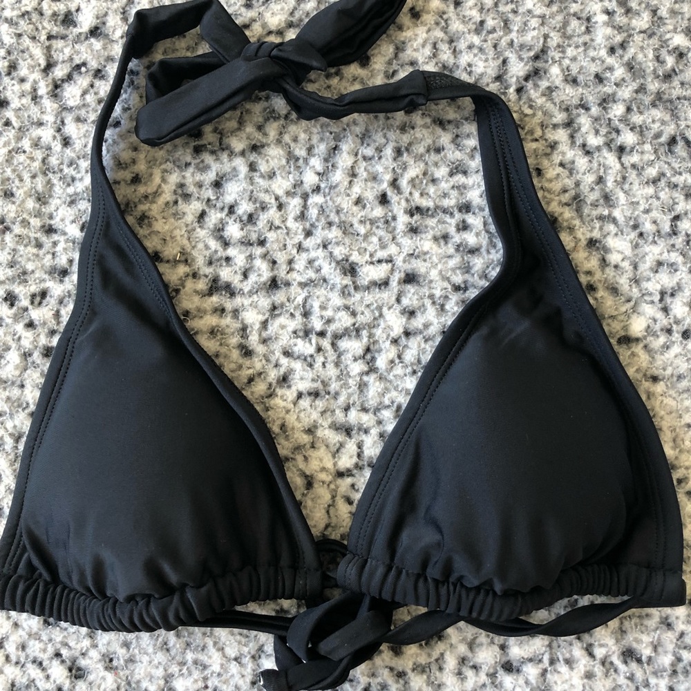 Black Bikini - Picture 2 of 4